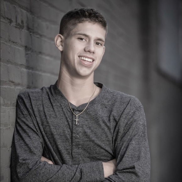 Meet your Posher, Cody - Picture 1 of 1